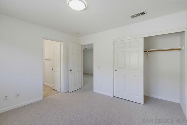 3173 Willow Tree Ln, Escondido, CA 92027