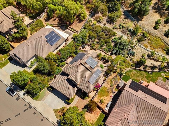 3173 Willow Tree Ln, Escondido, CA 92027