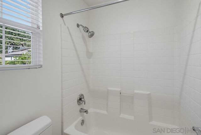 3173 Willow Tree Ln, Escondido, CA 92027