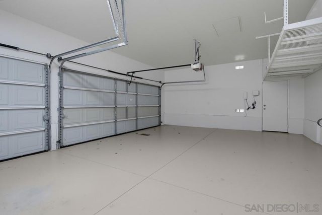 3173 Willow Tree Ln, Escondido, CA 92027