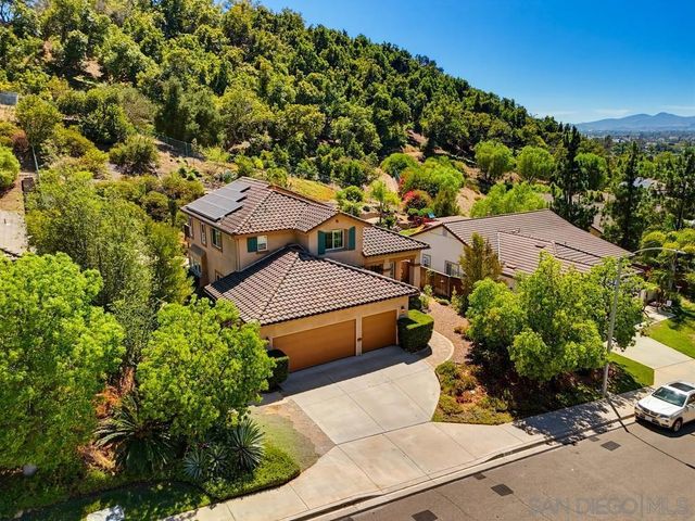 3173 Willow Tree Ln, Escondido, CA 92027