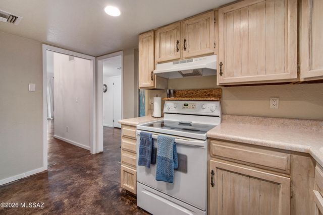 6441 N Foothills Drive, Tucson, AZ 85718