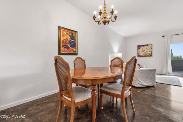 6441 N Foothills Drive, Tucson, AZ 85718