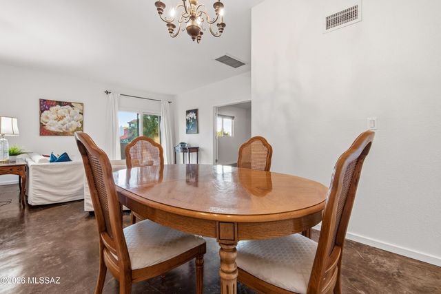 6441 N Foothills Drive, Tucson, AZ 85718