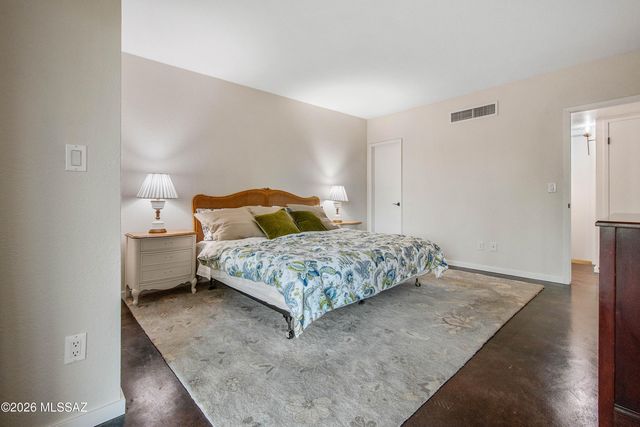 6441 N Foothills Drive, Tucson, AZ 85718