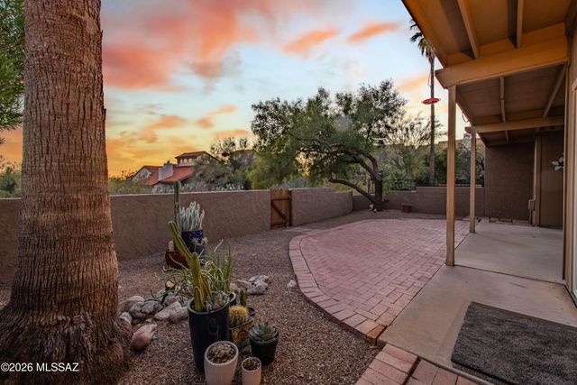 6441 N Foothills Drive, Tucson, AZ 85718