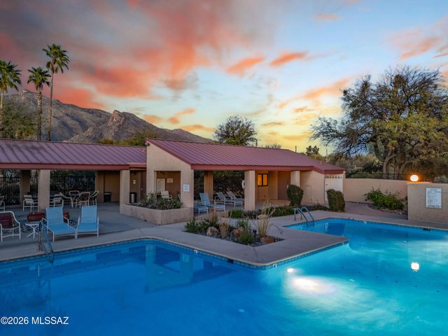 6441 N Foothills Drive, Tucson, AZ 85718