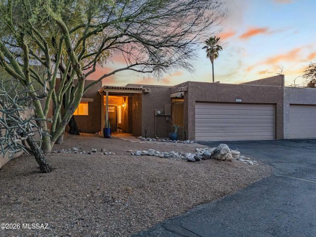 6441 N Foothills Drive, Tucson, AZ 85718