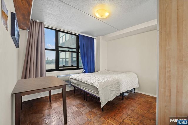 7002 Boulevard East 8P, Guttenberg, NJ 07093