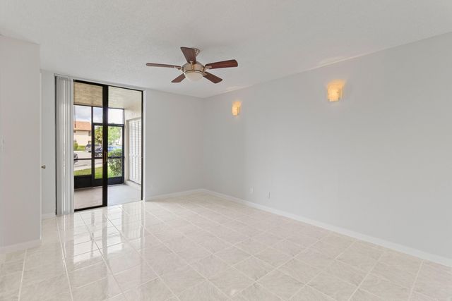 8641 W Boca Glades Blvd Boulevard W B, Boca Raton, FL 33434