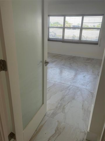 550 Bayshore Drive 102, Fort Lauderdale, FL 33304