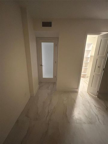 550 Bayshore Drive 102, Fort Lauderdale, FL 33304