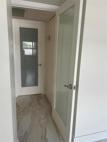 550 Bayshore Drive 102, Fort Lauderdale, FL 33304