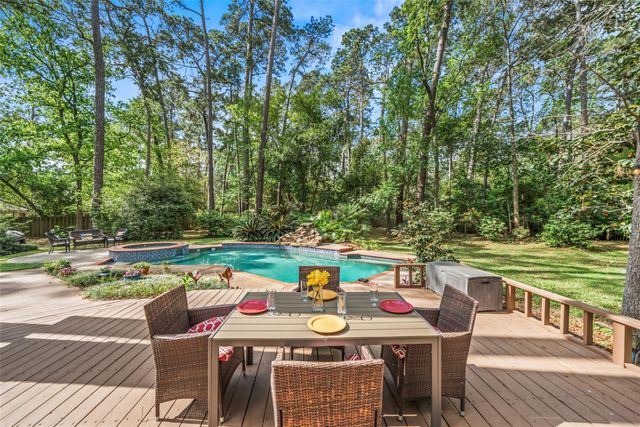 2918 Kings Forest Drive, Kingwood, TX 77339