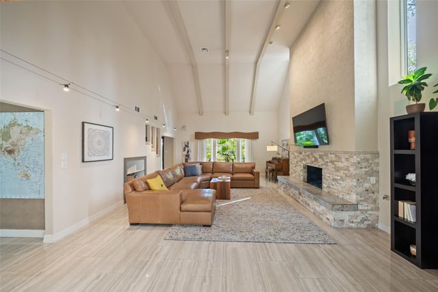2918 Kings Forest Drive, Kingwood, TX 77339
