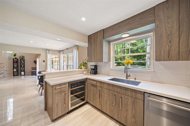 2918 Kings Forest Drive, Kingwood, TX 77339
