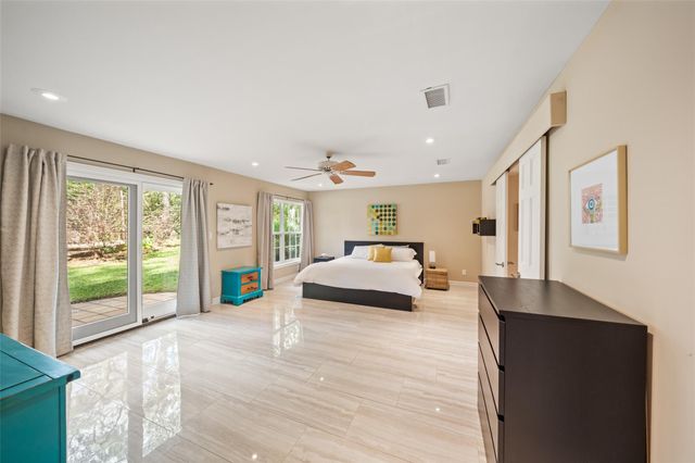 2918 Kings Forest Drive, Kingwood, TX 77339