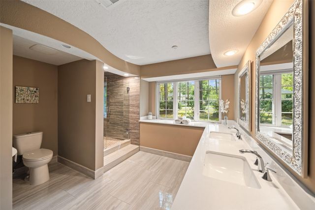 2918 Kings Forest Drive, Kingwood, TX 77339