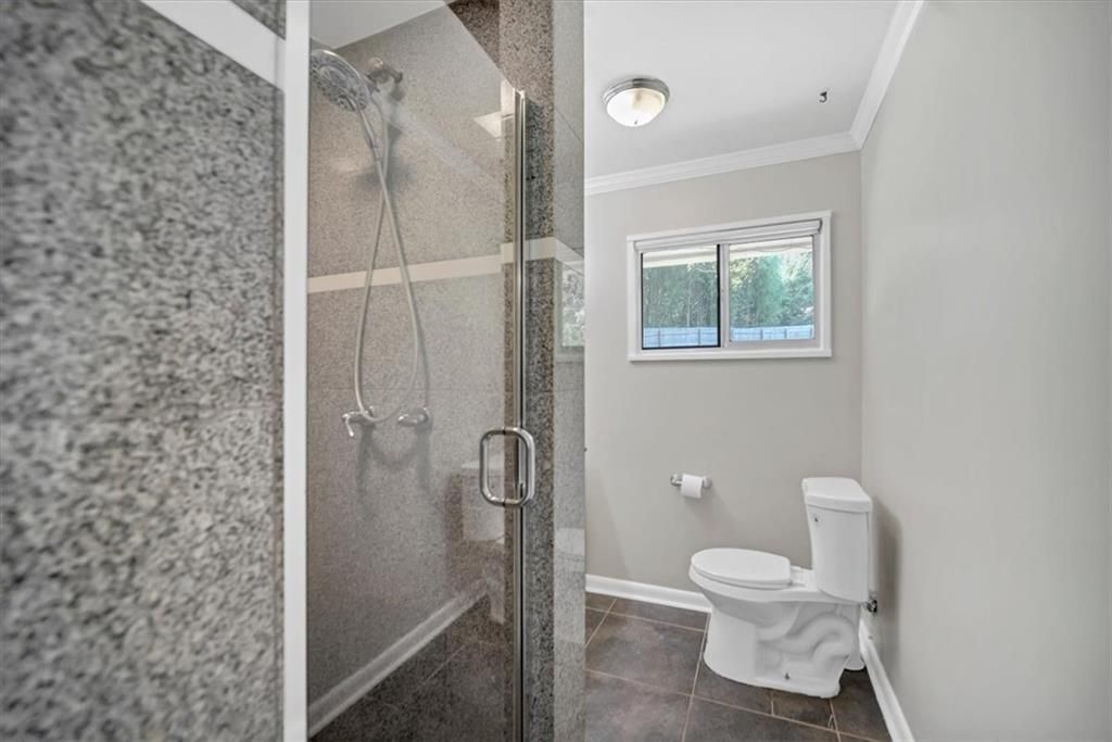 Image 11 of property listing at 3070 Lindon Lane, Decatur, GA 30033