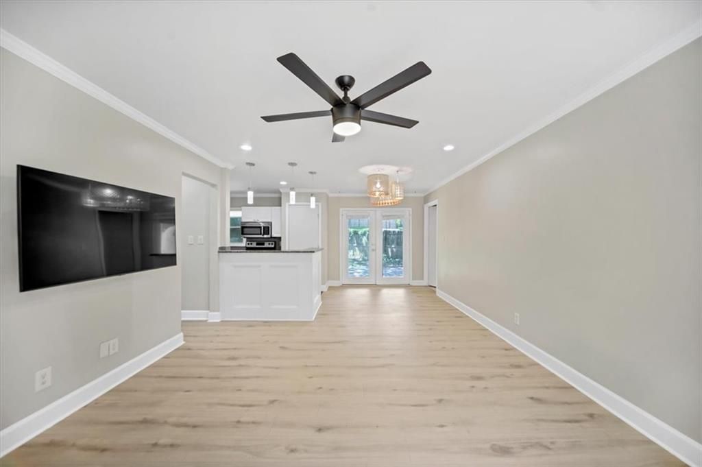 Image 4 of property listing at 3070 Lindon Lane, Decatur, GA 30033