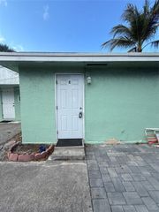 299 SE 12th Avenue, Deerfield Beach, FL 33441