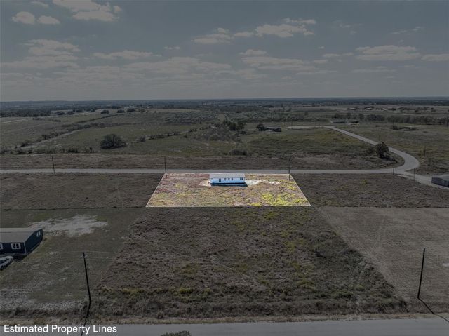 330 Beckham DR, Dale, TX 78616