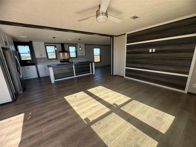 330 Beckham DR, Dale, TX 78616
