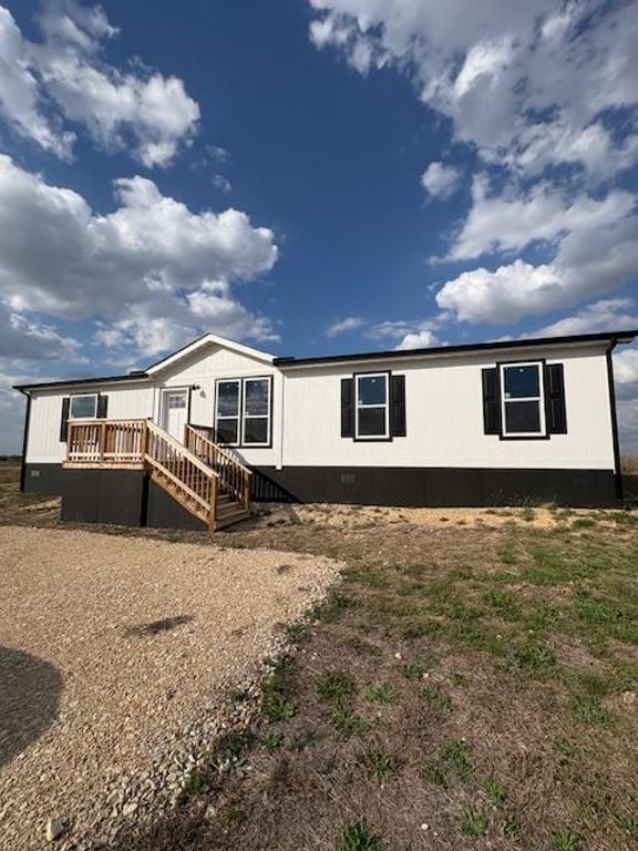 330 Beckham DR, Dale, TX 78616