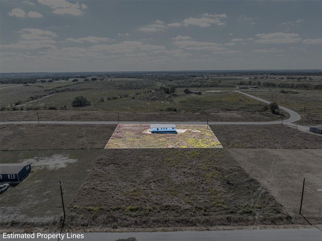 330 Beckham DR, Dale, TX 78616