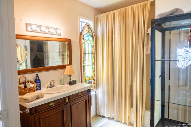 000 County Road 332, Runge, TX 78151