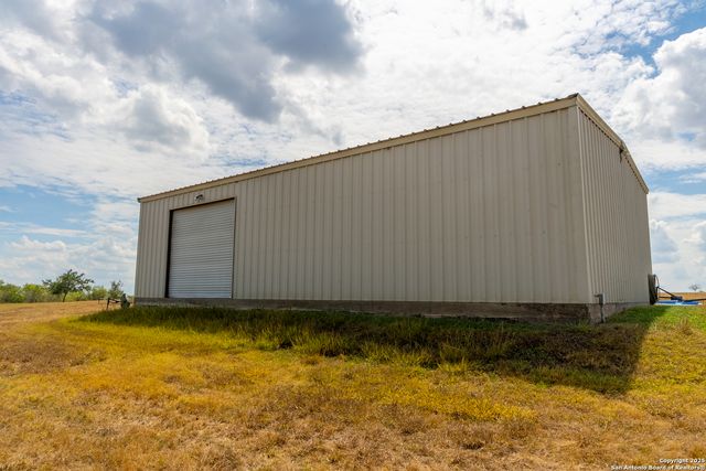 000 County Road 332, Runge, TX 78151