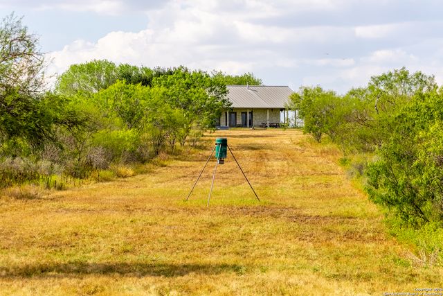 000 County Road 332, Runge, TX 78151