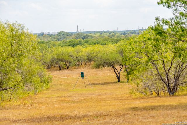 000 County Road 332, Runge, TX 78151