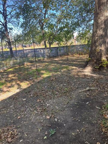 300 Canion ST B, Austin, TX 78752