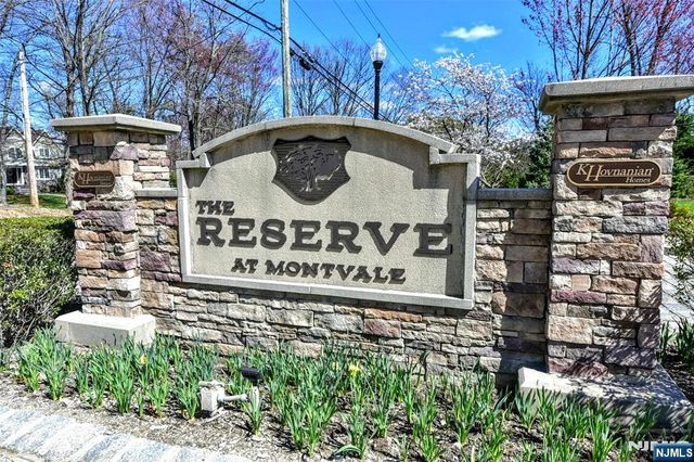 28 Autumn Way 72, Montvale, NJ 07645