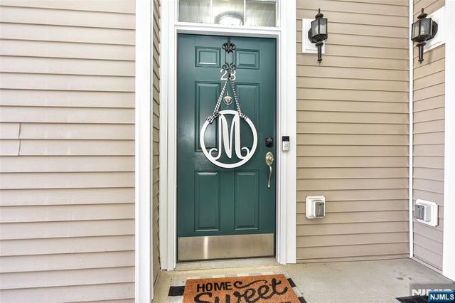 28 Autumn Way 72, Montvale, NJ 07645