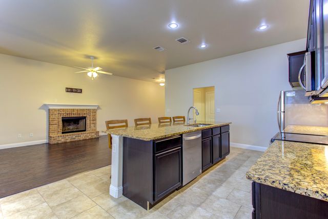 9702 Ross Avenue, Lubbock, TX 79424