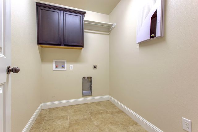 9702 Ross Avenue, Lubbock, TX 79424