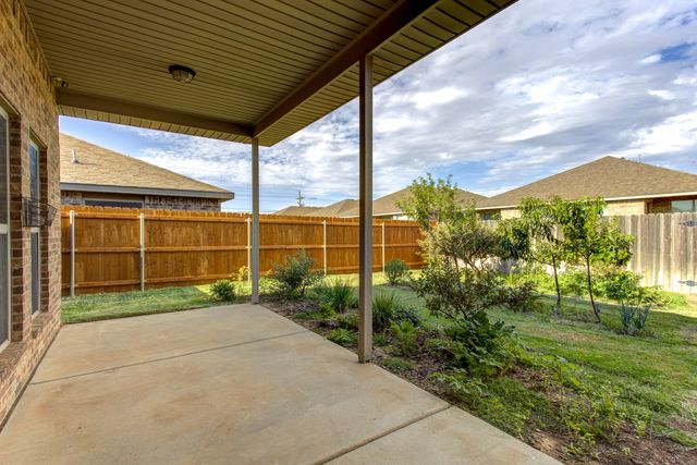 9702 Ross Avenue, Lubbock, TX 79424