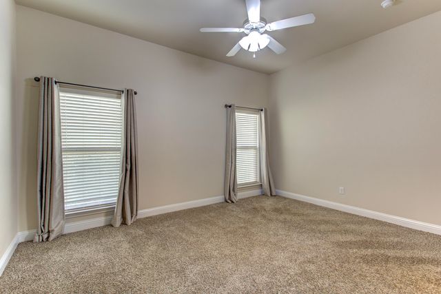 9702 Ross Avenue, Lubbock, TX 79424