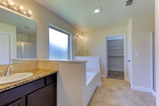 9702 Ross Avenue, Lubbock, TX 79424