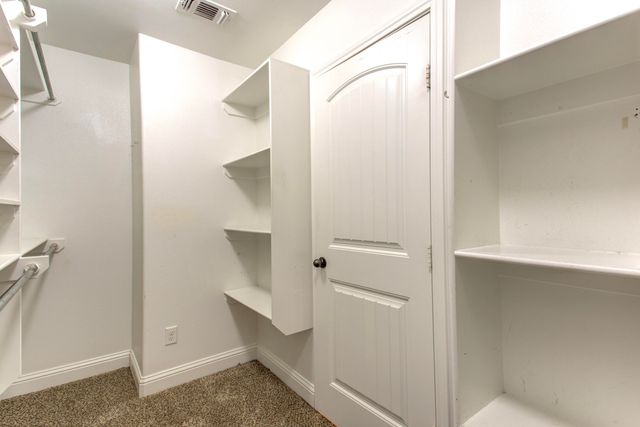 9702 Ross Avenue, Lubbock, TX 79424