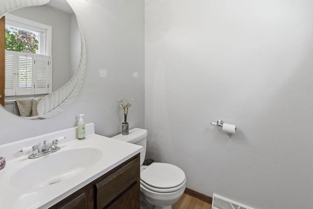2675 113th STREET, Wauwatosa, WI 53226