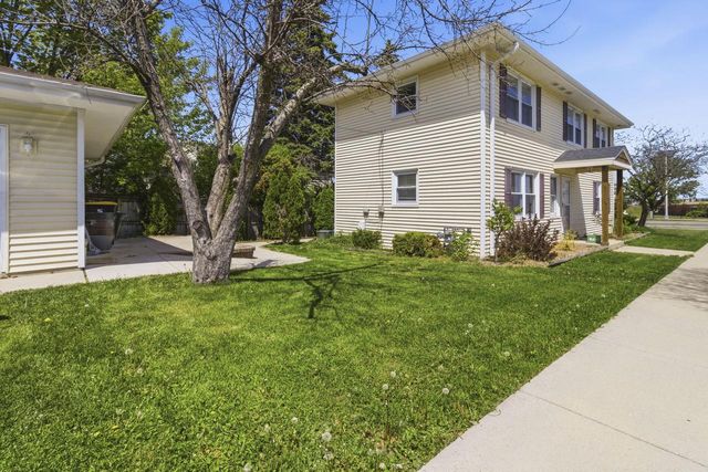 2675 113th STREET, Wauwatosa, WI 53226