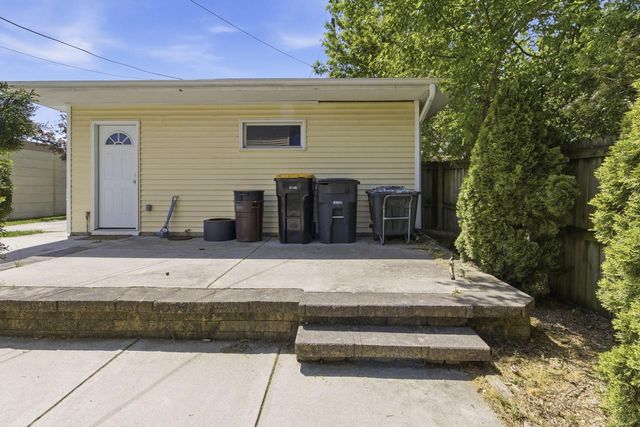 2675 113th STREET, Wauwatosa, WI 53226
