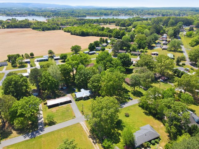 371 Myers Rd, Winchester, TN 37398