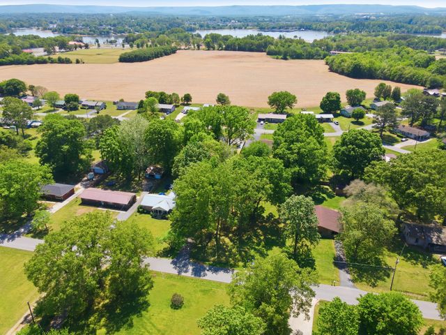 371 Myers Rd, Winchester, TN 37398