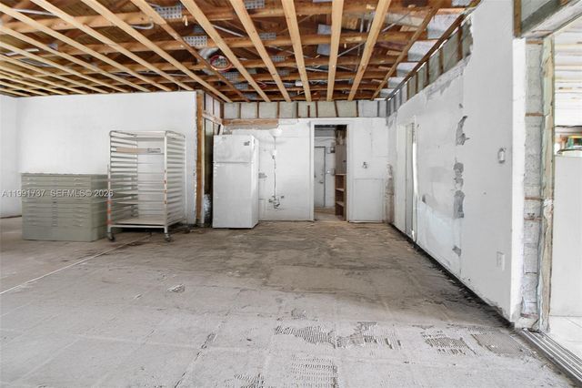 8285 SW 104th St, Miami, FL 33156