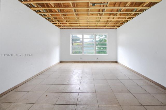 8285 SW 104th St, Miami, FL 33156