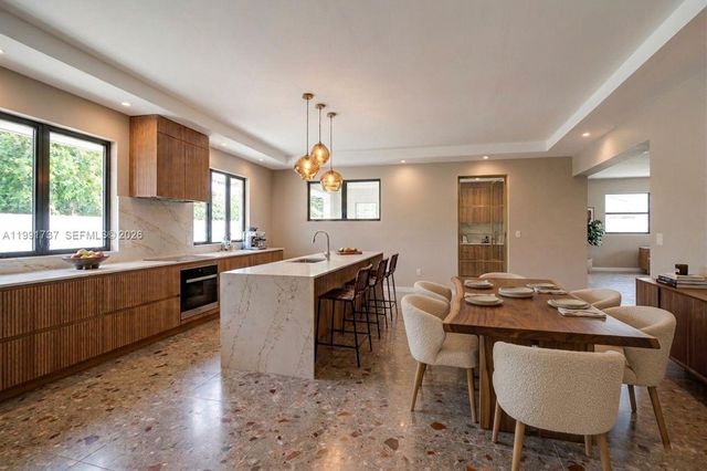 8285 SW 104th St, Miami, FL 33156